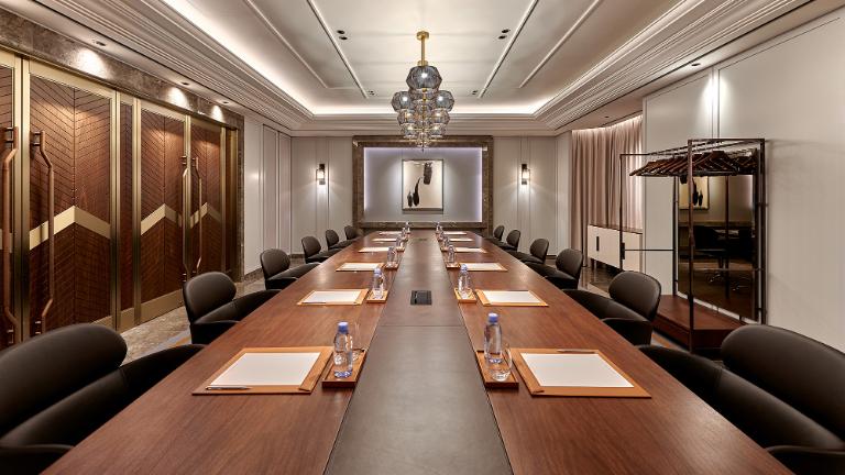 Business Hotels With Conference Rooms